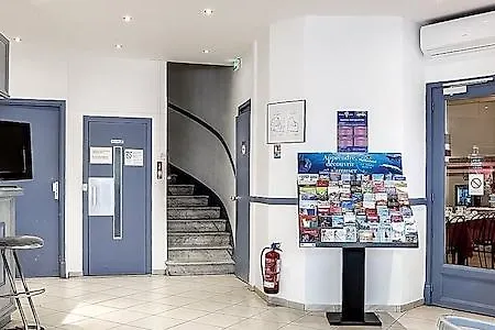 Casa Moho - ז'ואן-לה-פינס