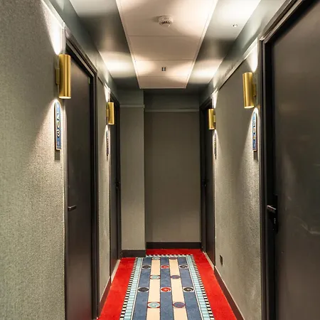 Casa Moho -