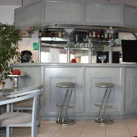 Casa Moho - Szálloda Juan-les-Pins