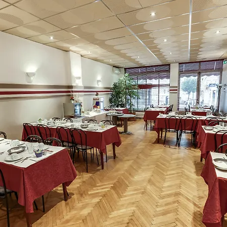 Casa Moho - Szálloda Juan-les-Pins